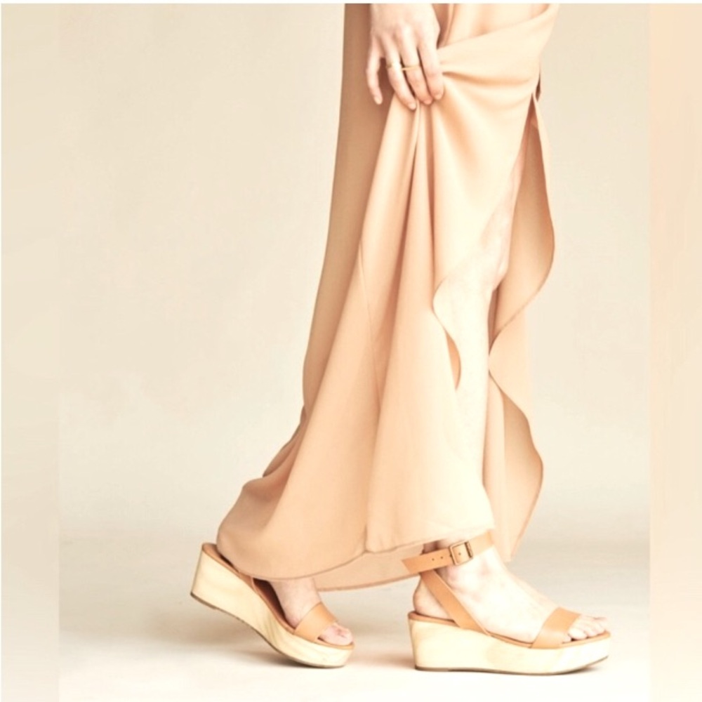 Nisolo Sarita Buff Leather Wedge Wooden Platform Strappy Sandals
